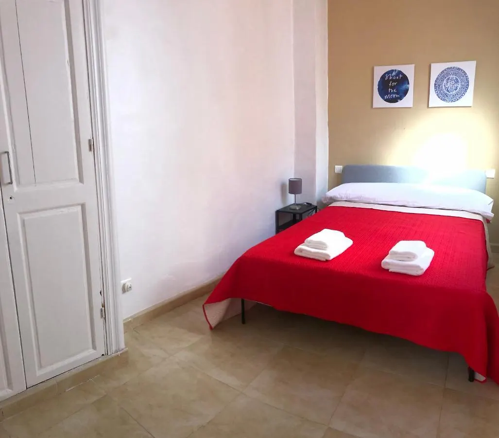 Low Cost Rooms Teatro Málaga 0*,